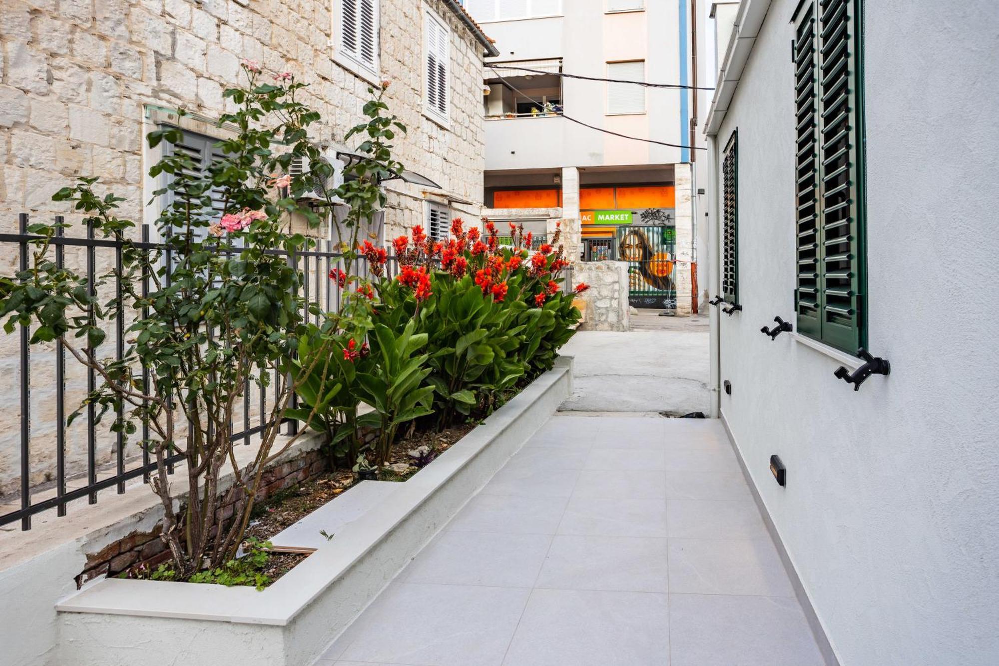 Luxury City Center House سبليت المظهر الخارجي الصورة